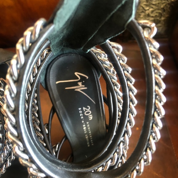 Giuseppe Zanotti Women's Black Chain Heels - Picture 3 of 3